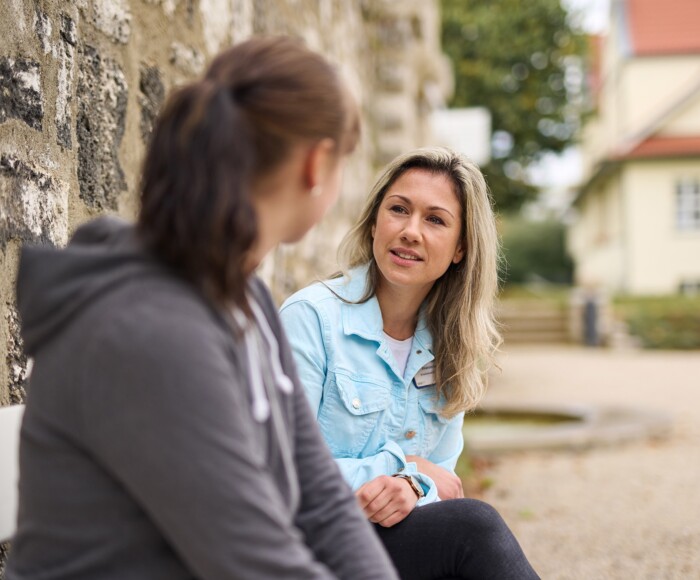 Depression Gespraech Krankenpflegerin